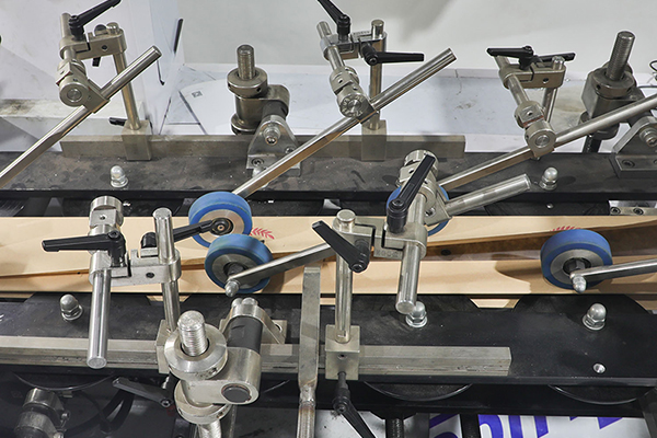 Block Bottom Bag Making Machine (SOS Bag with Flat Handles)